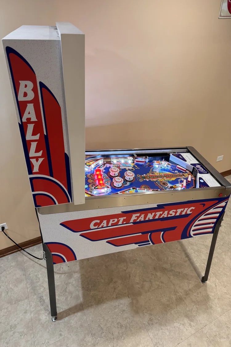 Captain Fantastic Pinball Machine - Image 5